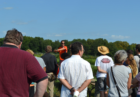 Kevin Wolz speaks to the visitors during the WPPR Field Day.